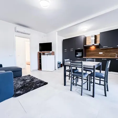 Apartment Sea House *